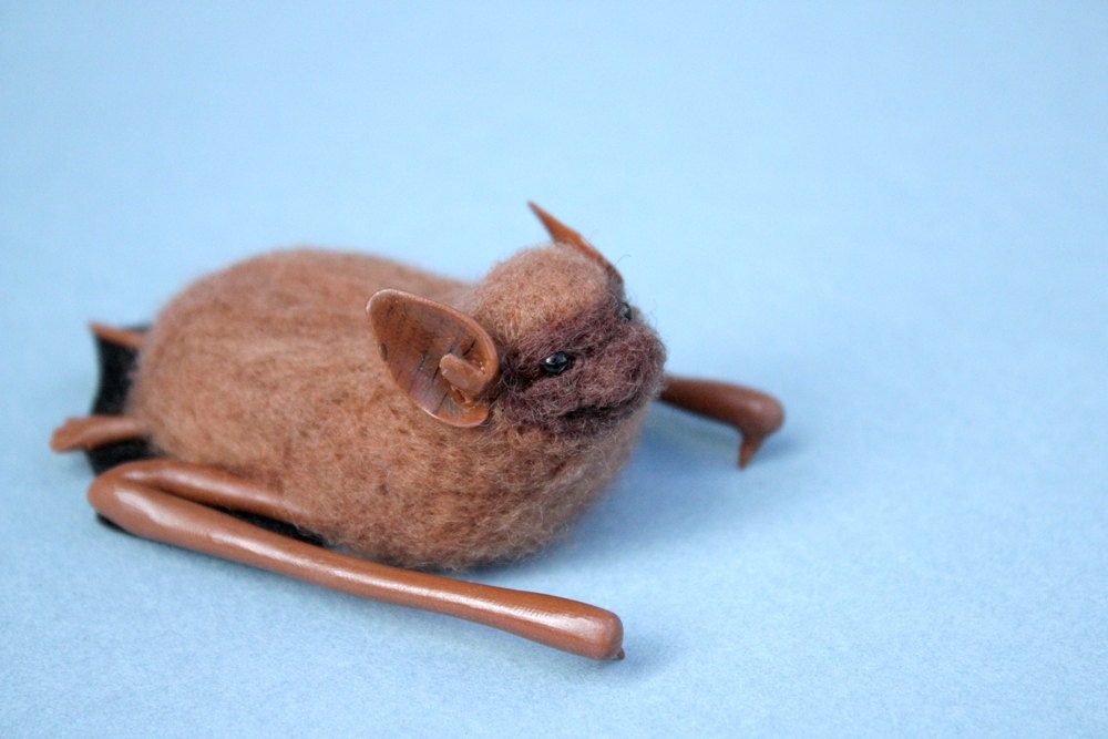 Needle felted Eastern Pipistrelle bat brooch (MADE TO ORDER)