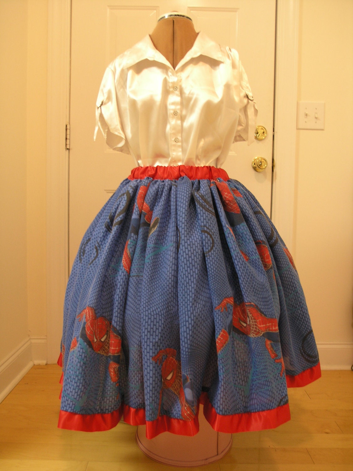 Classic Lolita With a "Nerdy" Twist - Spiderman Style