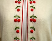 Vintage 50s Sweater // 1950s Ivory Sweater with 3D Cherries & Stems // Cherries and Cream B40 plus - VintageDevotion