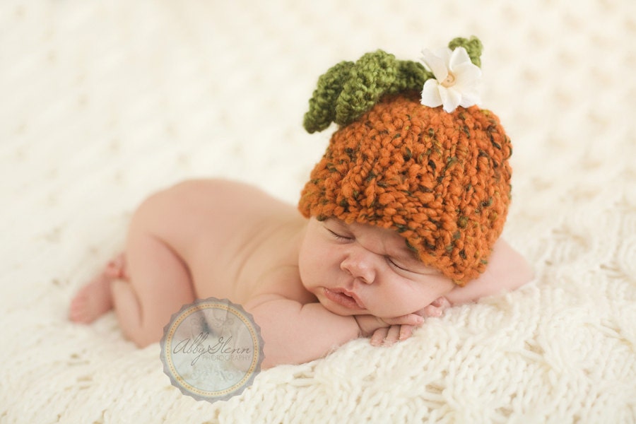 Little Knit Pumpkin Hat for Baby with Removeable Flower Clip, Adorable Photography Prop for Fall