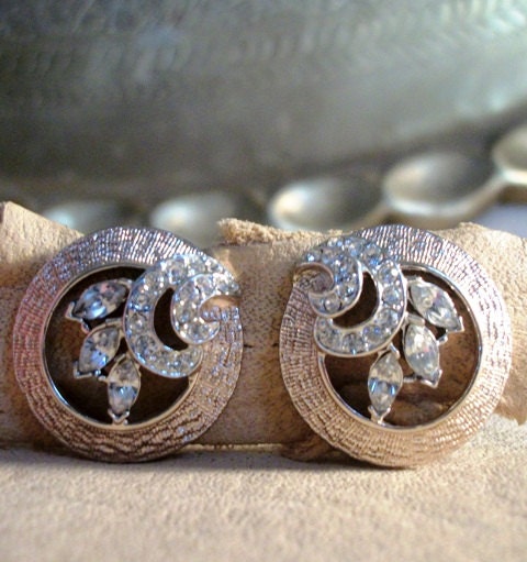 KRAMER Clip on Earrings Rhinestone Brushed Gold by Rs4U on Etsy