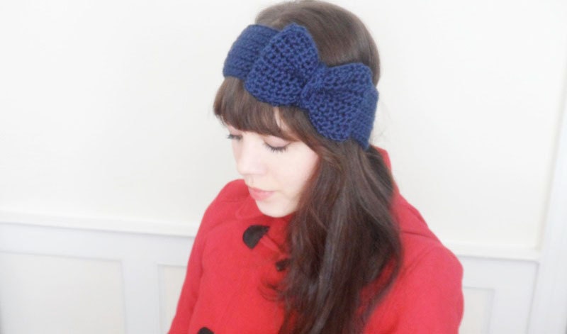 Retro Crochet Bow Headband