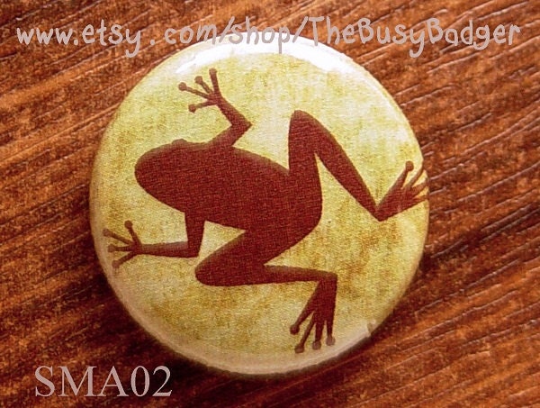 Pin or Magnet - SMA02 - Frog - 1" Pinback Button or Fridge Magnet