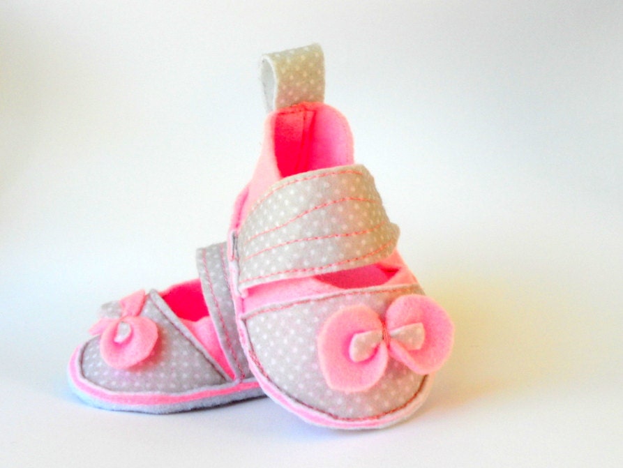 Baby Felt shoes Soft Shoes Pink and Grey Felt - baraqada