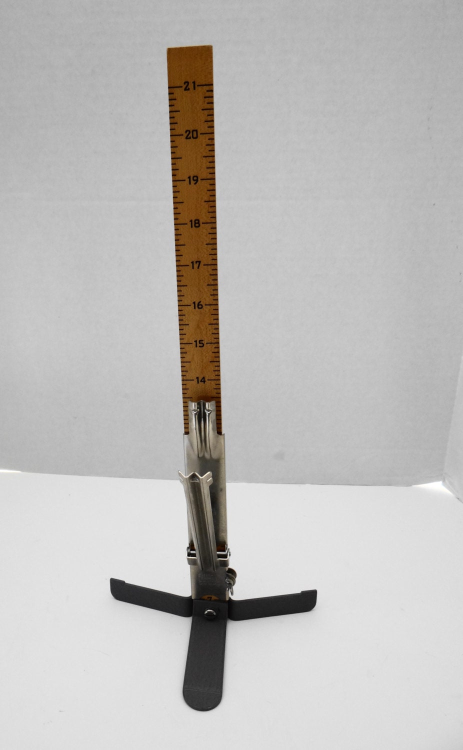 Vintage PinIt Skirt Marker Sewing Ruler Tool/ by MyYourTreasure