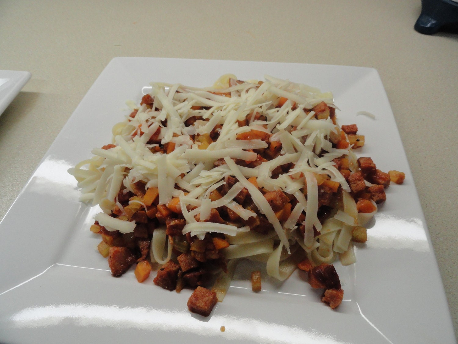 Bacon pasta recipe - tagliatelle pasta - quick recipes - homemade food - cheesy pasta recipe - Italian food - tomato sauce recipe