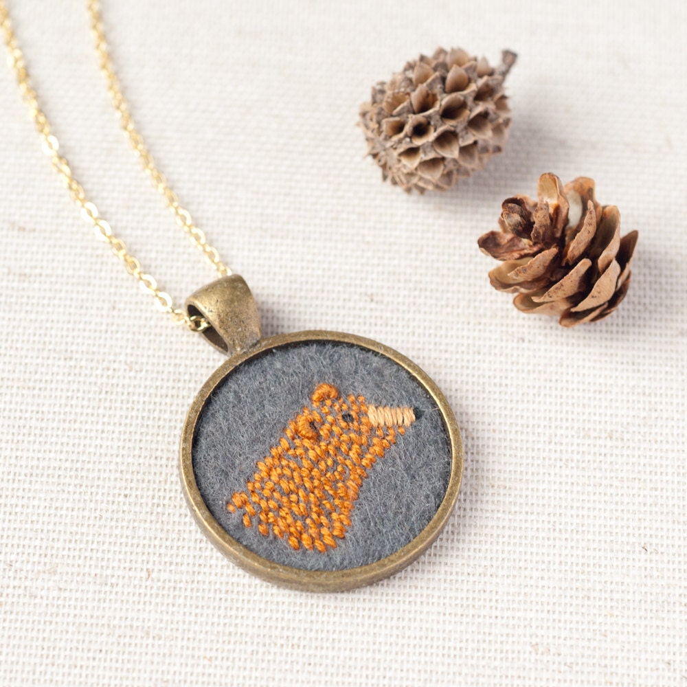 Bear Necklace - Embroidered Felt - Woodland Animal Pendant - Stitched Portrait - Circle
