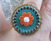 Vintage Plastic Flower Collage - Adjustable Ring