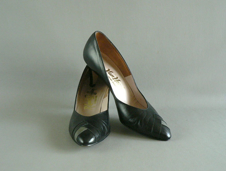 Vintage Black Leather Women's Heels  Size10 Narrow