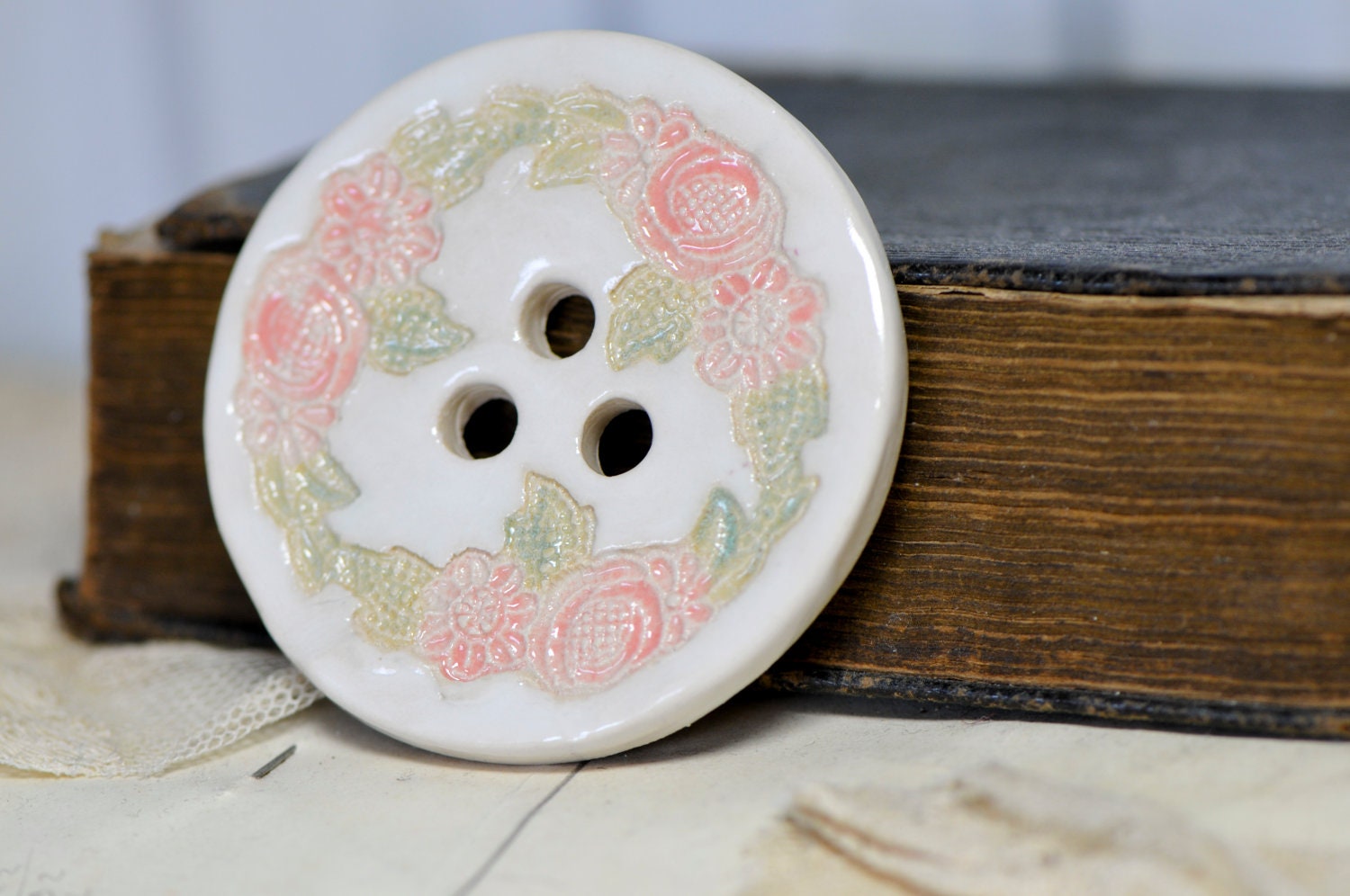 flowers sew on button