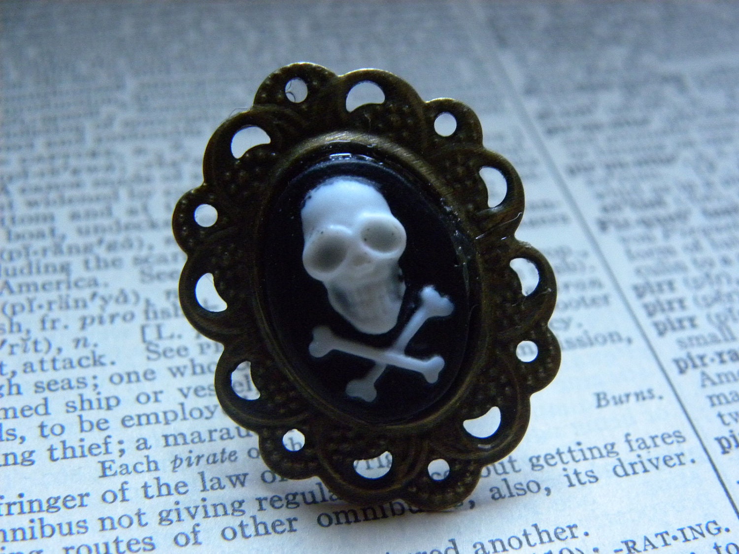 Skull and Crossbones Ring