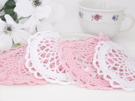 Doily Lace Coaster Set, Candle Pad, Plant Pad in Crochet Pink & White Cotton Thread