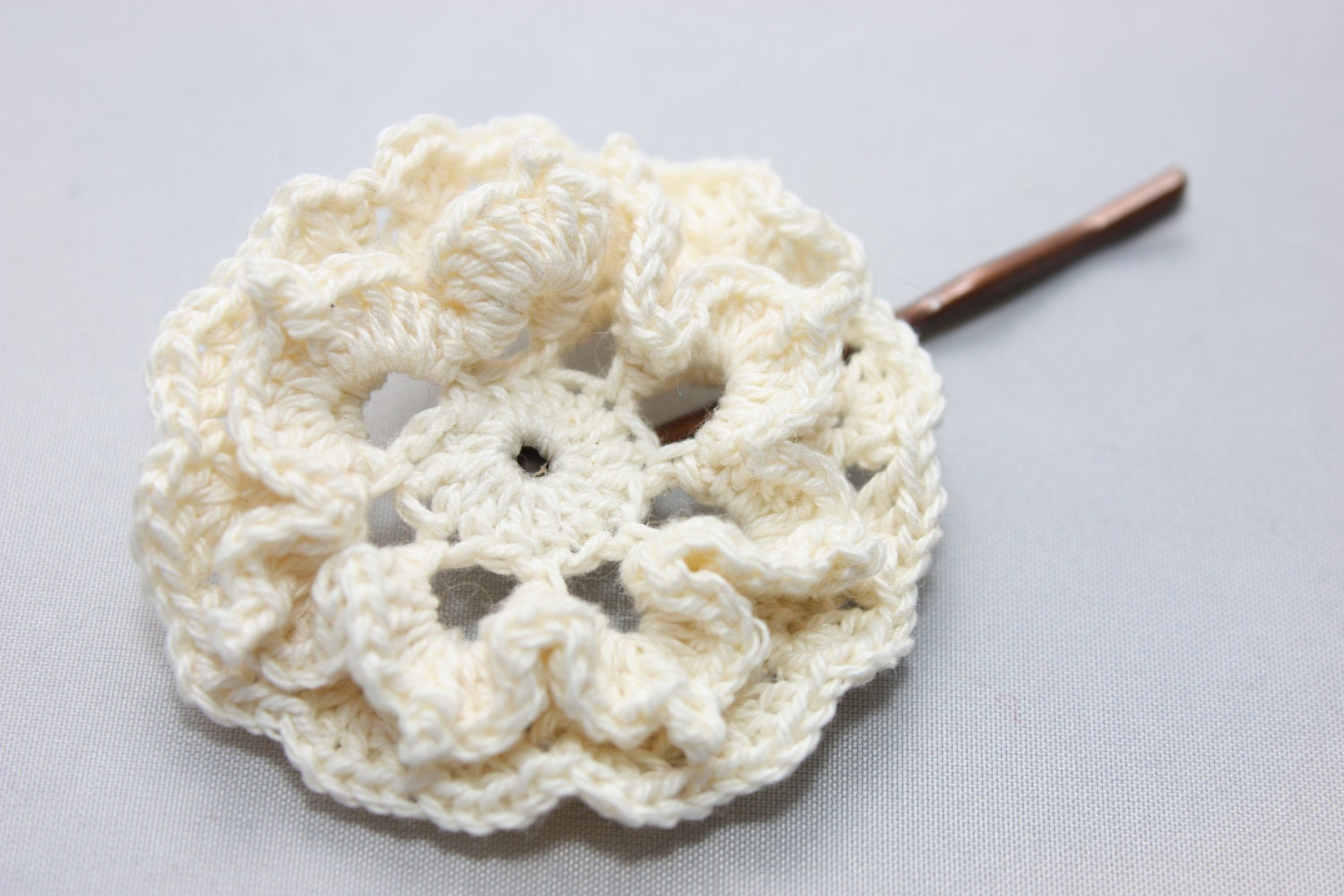 Crochet Hair Pin Antique White - NualaCrochet