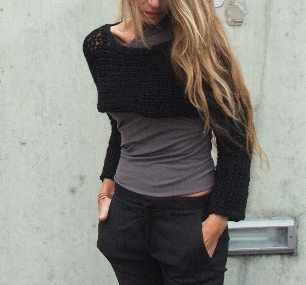 Black Shrug / Black Sweater / Noir Black Isle Chunky Alpaca mix shrug / cropped sweater size medium