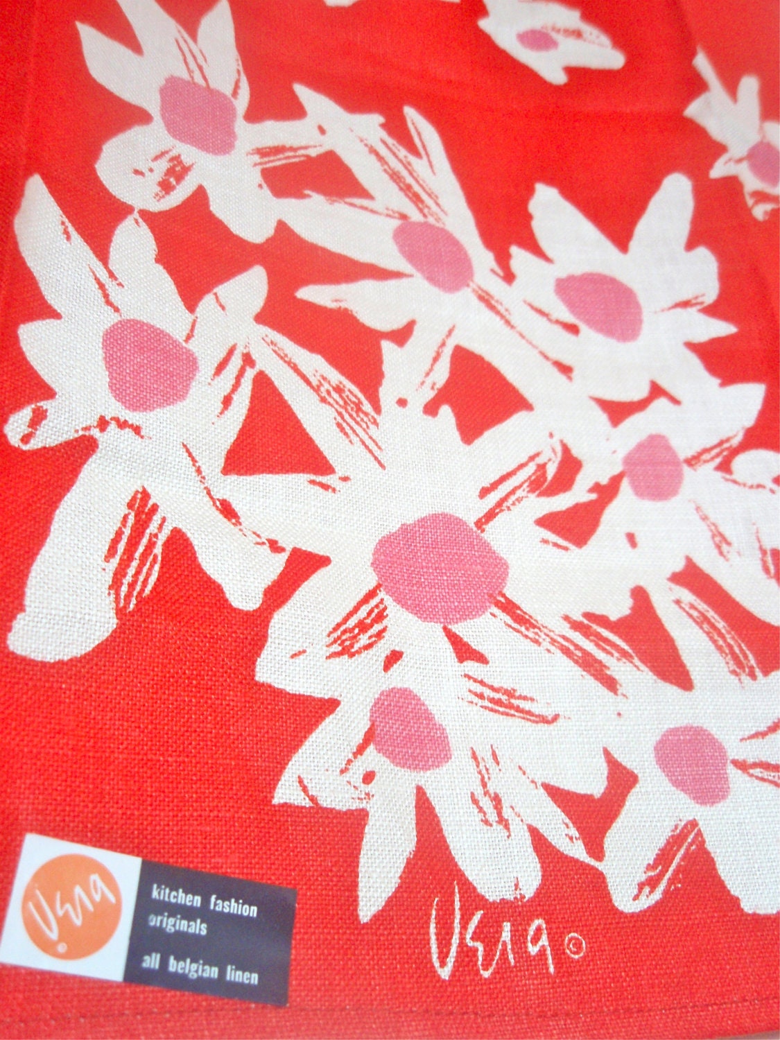 Mod Daisy - a vintage 1960's Vera Neumann Lucky Ladybug Hand-Painted Tea Towel - Belgian Linen - MINT - mountainheirlooms