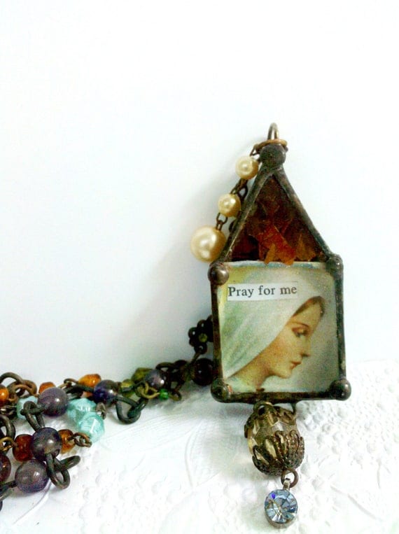 Madonna Rosary Necklace Mary Reliquary Our Blessed Mother Shrine Vintage Bead Chain Religious Assemblage Glass Mary Diorama Jewelry
