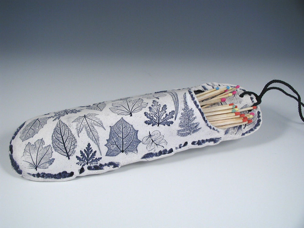 Wall Vase/Matchholder, blue leaf