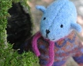 Pogo - Griffin, handmade small bear, sustainable toy