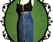 80s 90s denim high-waisted zip-up pencil skirt. Sz XS/S/26.