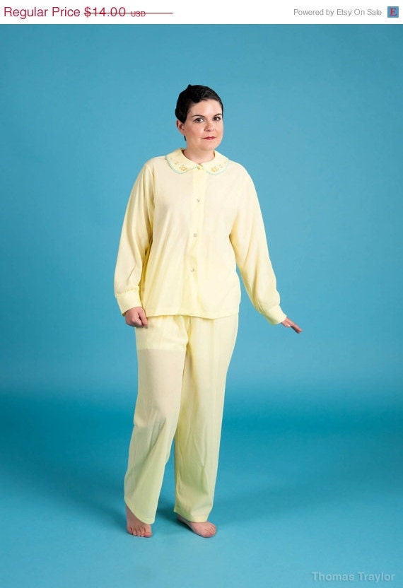 Vintage 70s Yellow Flannel Pajama Set - New Old Stock - ThedaBaraVintage