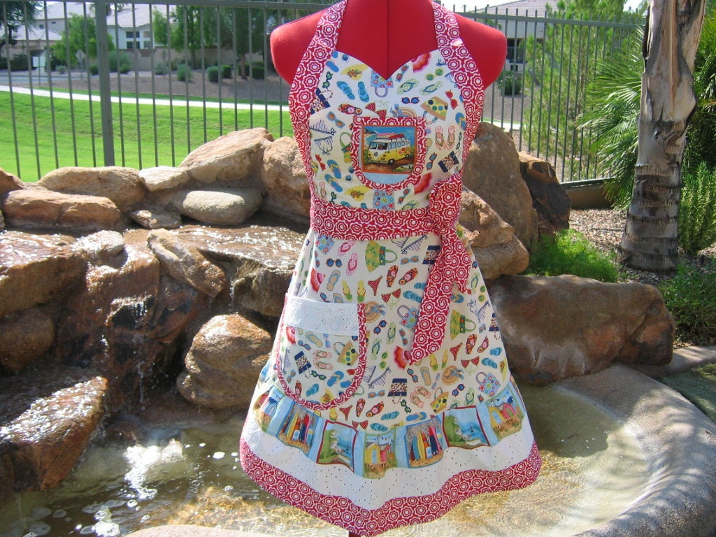 Aprons / Sweet Lolita / Handmade, Retro, Full / Sassy Sweetheart Bib Apron / Seaside