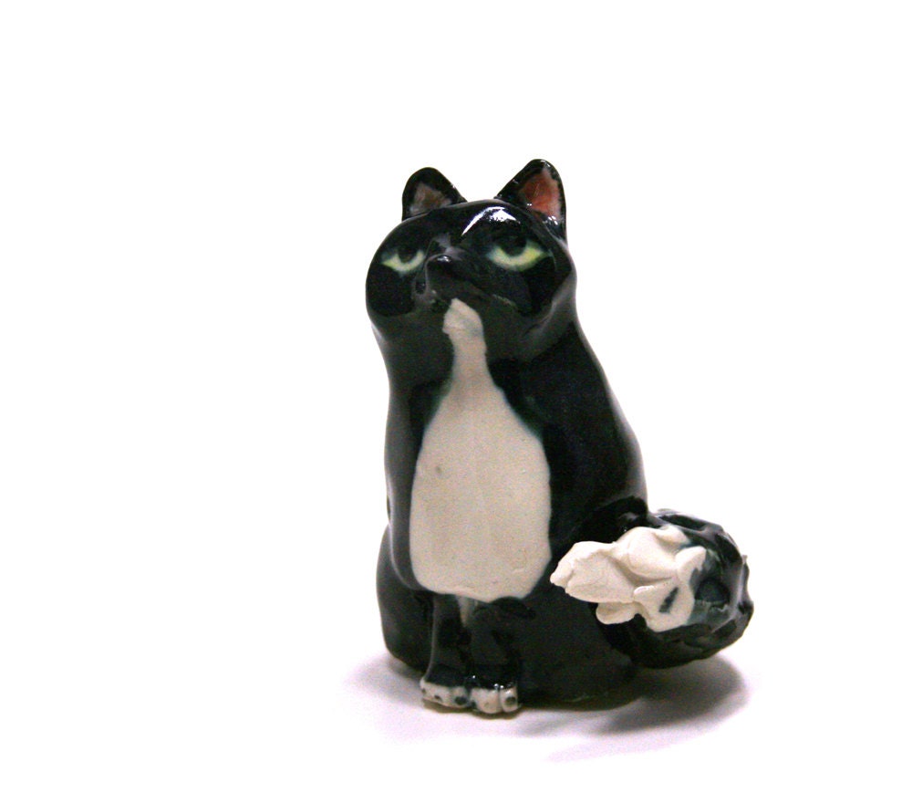 fox figurine - Shadow Agent Bob - porcelain figurine