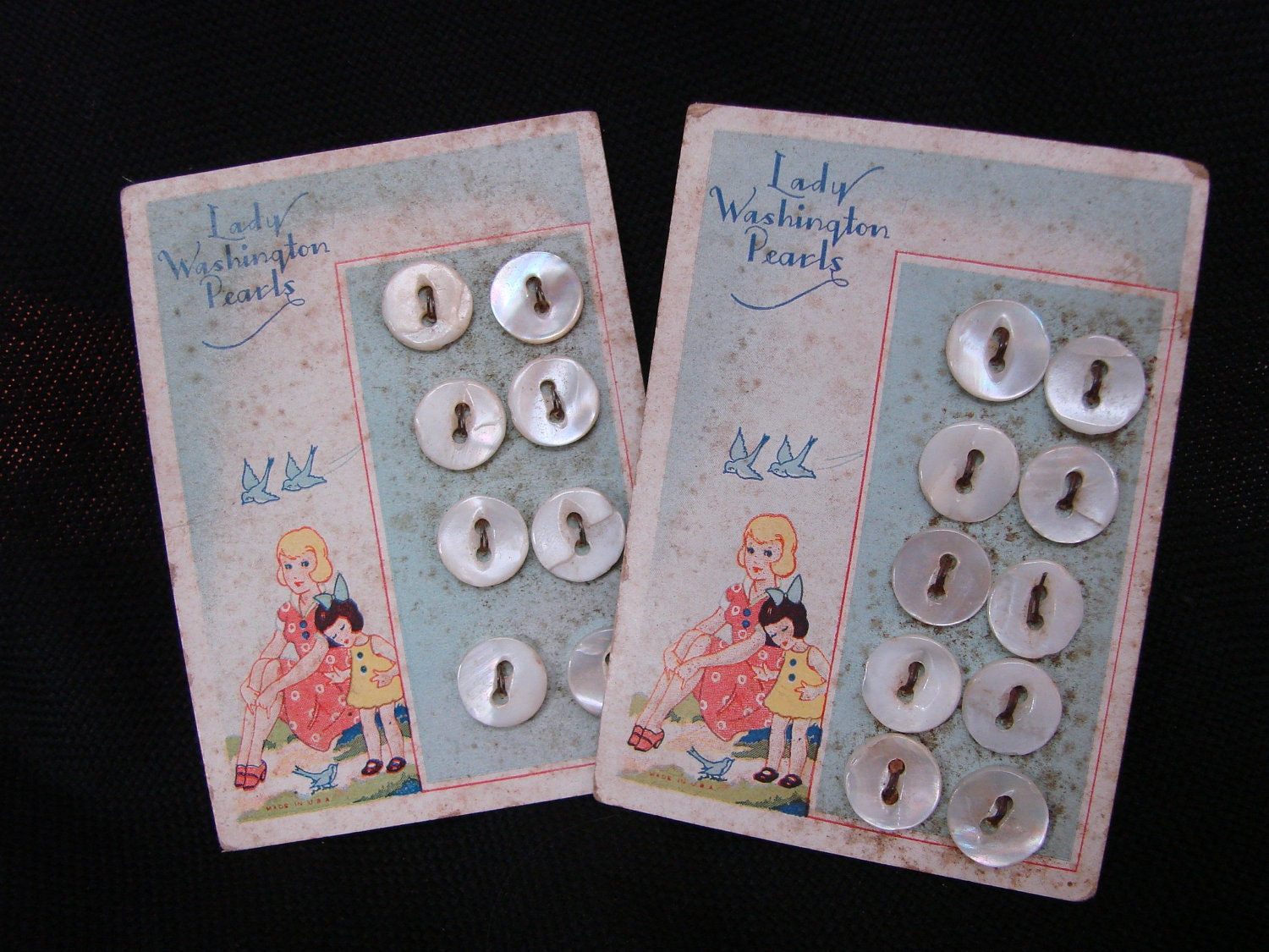 2 Vintage Cards of Lady Washington Pearls Brand Buttons
