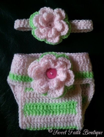 READY TO SHIP 0 to 3 months Girls Green Pink Flowers Diaper Cover and Headband or photo prop