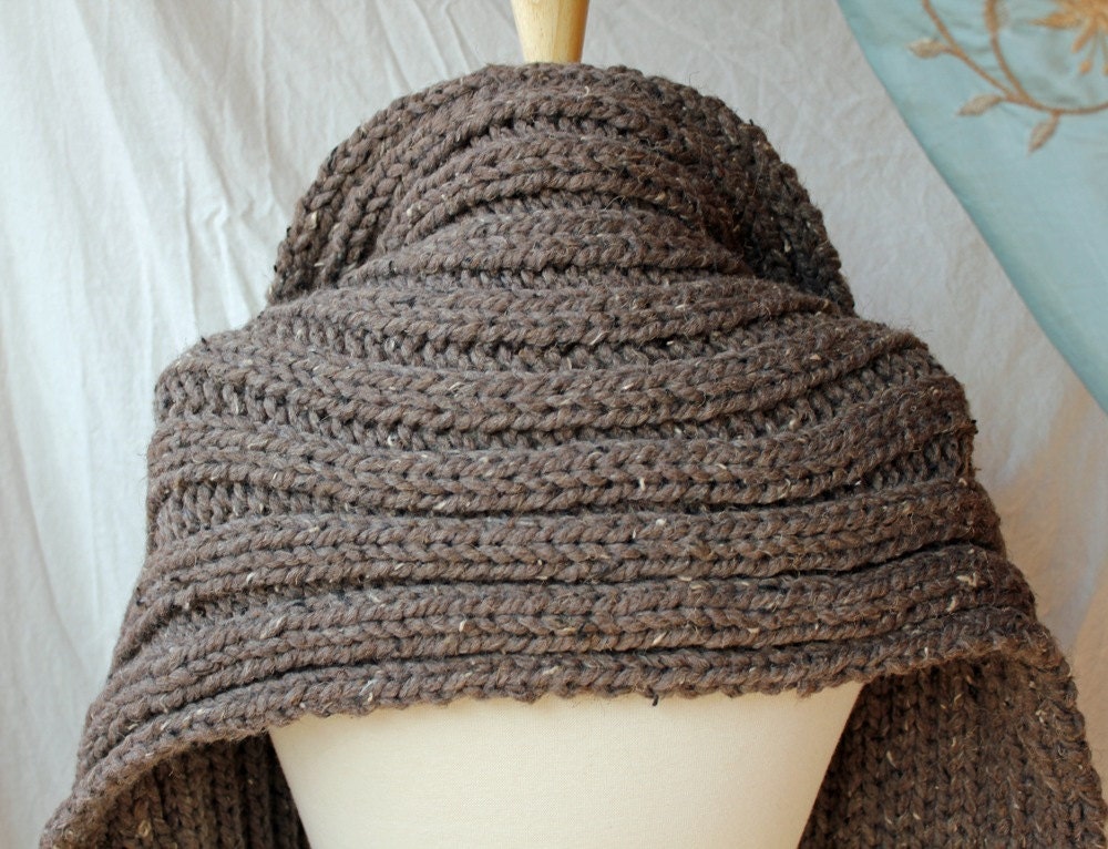The Colossal Scarf in Barley