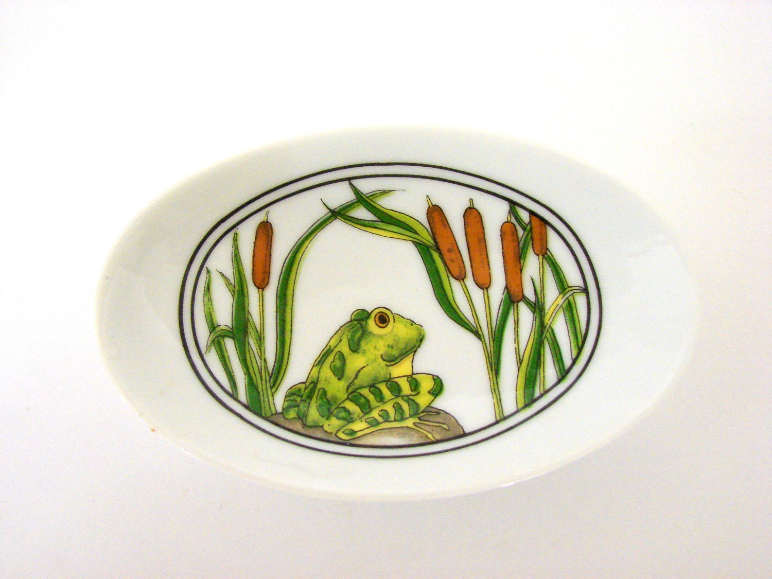 Vintage Soap Dish Frog and Cattails by Enesco