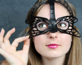 Dragonfly leather mask in black
