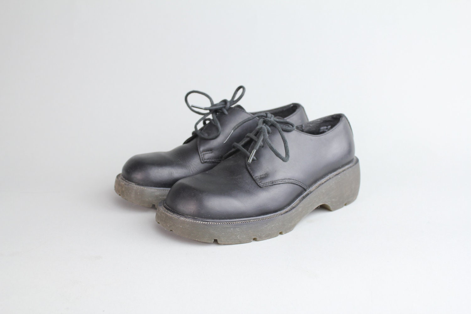 sz 7.5 vintage Chunky Heel Black Leather Oxfords / 38