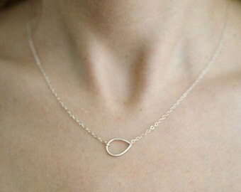 Single Petal Necklace