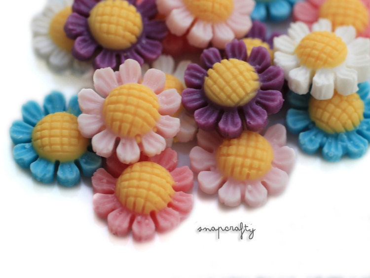 20pc tiniest daisy resin flower cabochon set 10mm, adorable for stud earrings
