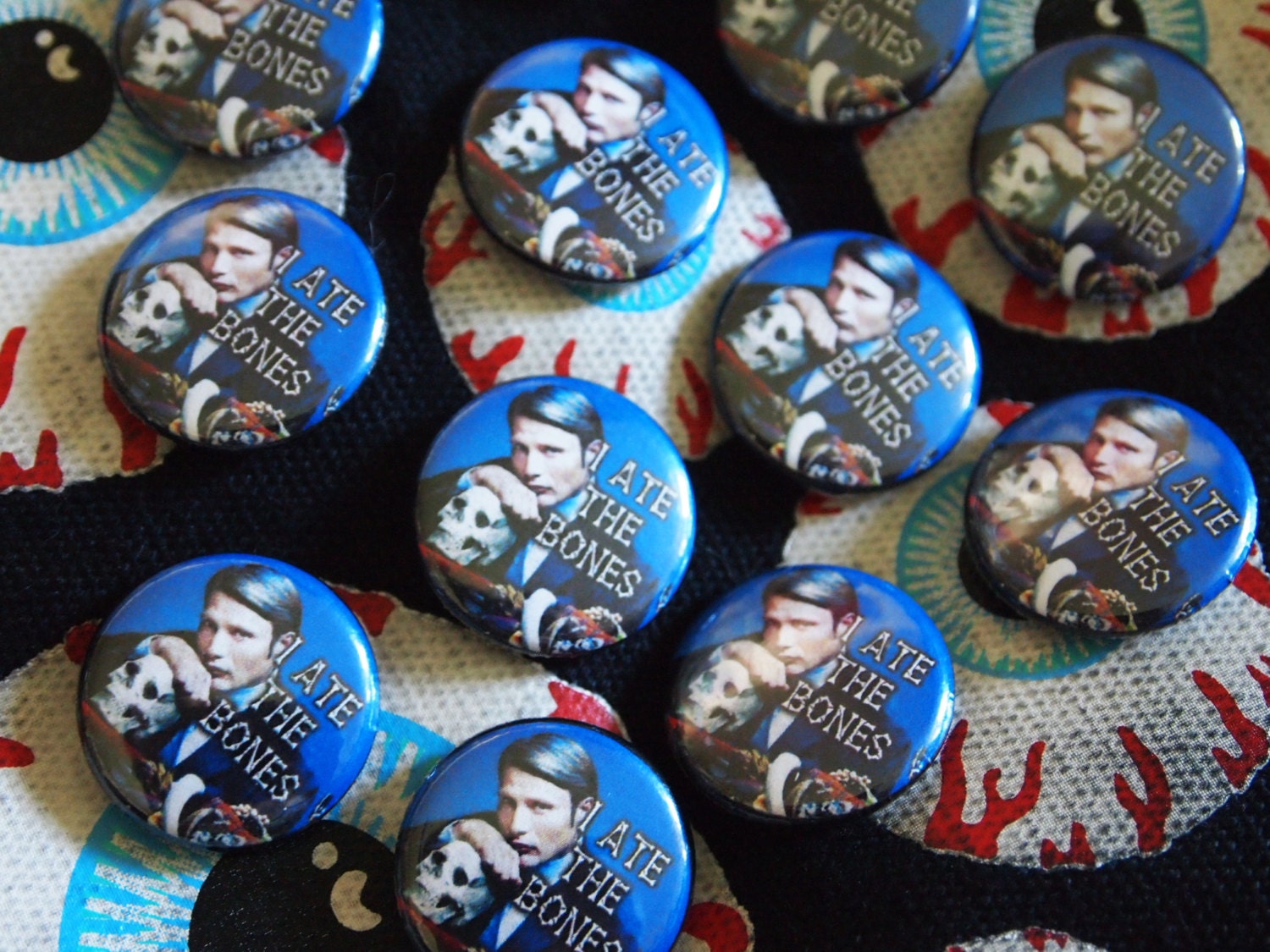 HANNIBAL // "I Ate The Bones" Mads Mikkelsen Cannibal Killer Pin Button