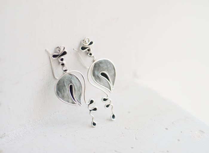 Stormy Lilies, Minimalist Sterling Silver Dangle Earrings Jewelry, Wedding Anniversary Paper Lily of the Valley Earrings Gray Black...