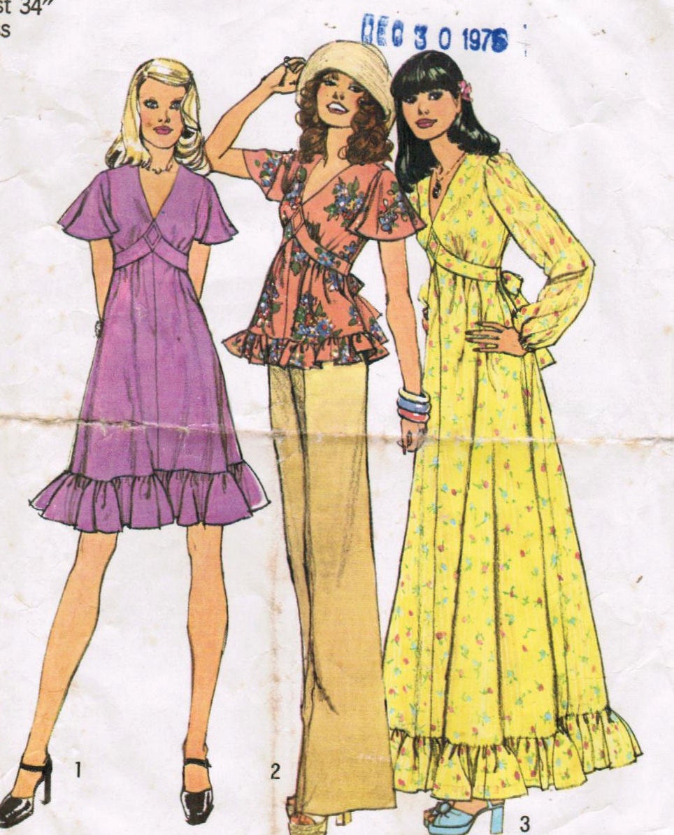 1970s Simplicity 6600 Vintage Sewing Pattern Misses Dress and Top Size 12 Bust 34