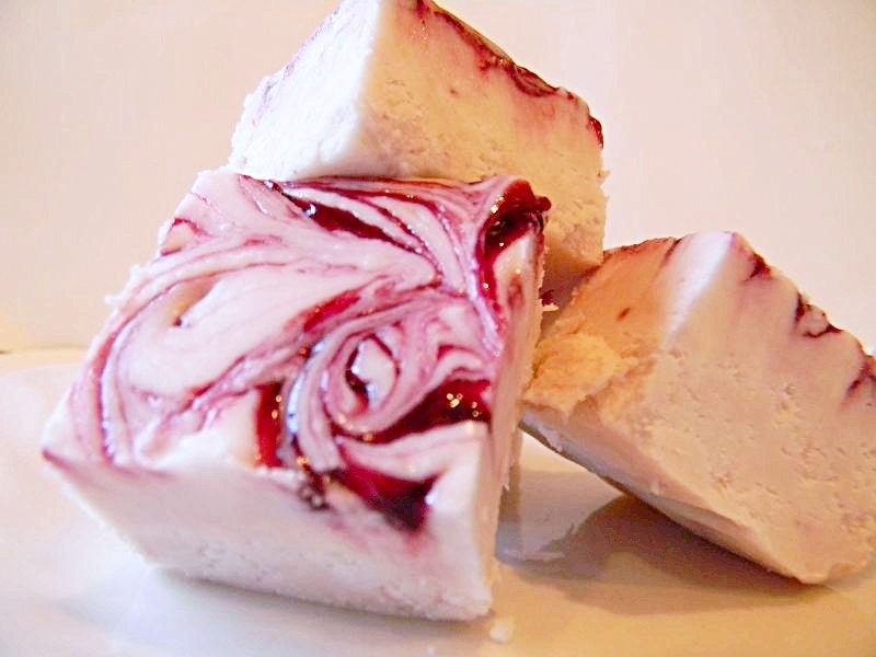 Julie's Fudge - White Chocolate BLACKBERRY Swirl - 6 PIECES - 1/2 pound