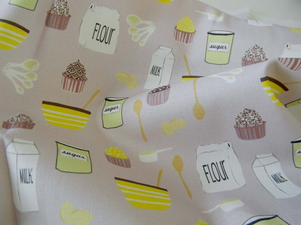 Half Yard - Cupcakes - The Flour Shop Fabric