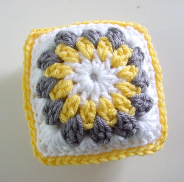 crochet pincushion - yellow and gray