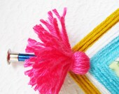 Vintage Knitting Needle Ojo de Dios or Gods Eye in Hot Pink and Turquoise