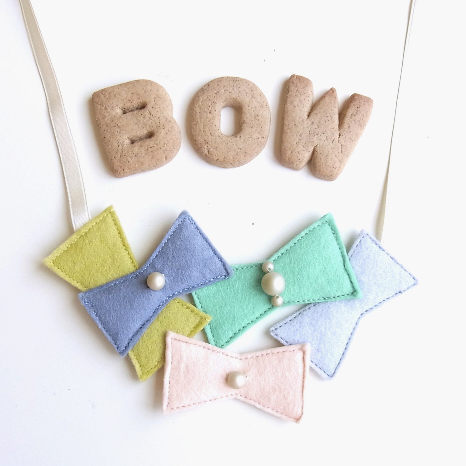 Kid Friendly - Niji Bow Party Necklace