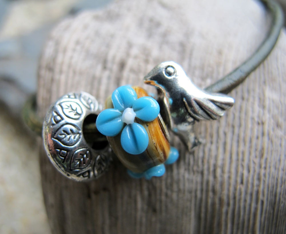 Humming Bird - Dark Green Leather Bracelet, Bird, Flower, Leaf, Handmade Hook