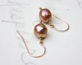 freshwater pearl earrings . drop pearl earrings . ethical yellow gold earrings bridal jewelry . gold champagne pearl earrings ready to ship