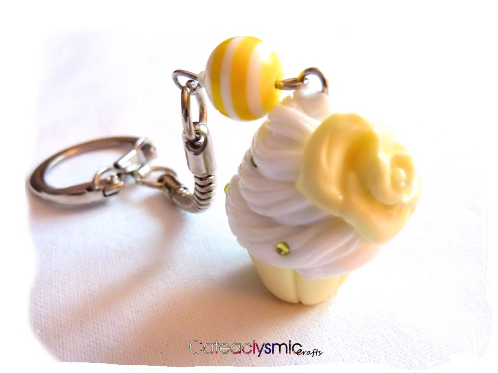 Sweet Vanilla Cupcake Keychain
