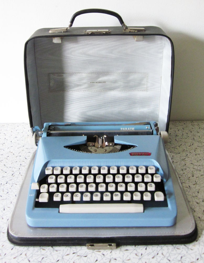 vintage Royal Parade typewriter / mid century baby blue manual portable typewriter with case