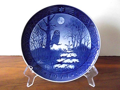 Vintage Royal Copenhagen 1974 Owl Christmas Plate, "Winter Twilight", Kaj Lange