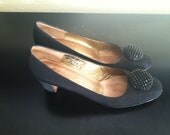 SALE Vintage 60s Andrew Geller Classic Black Pumps
