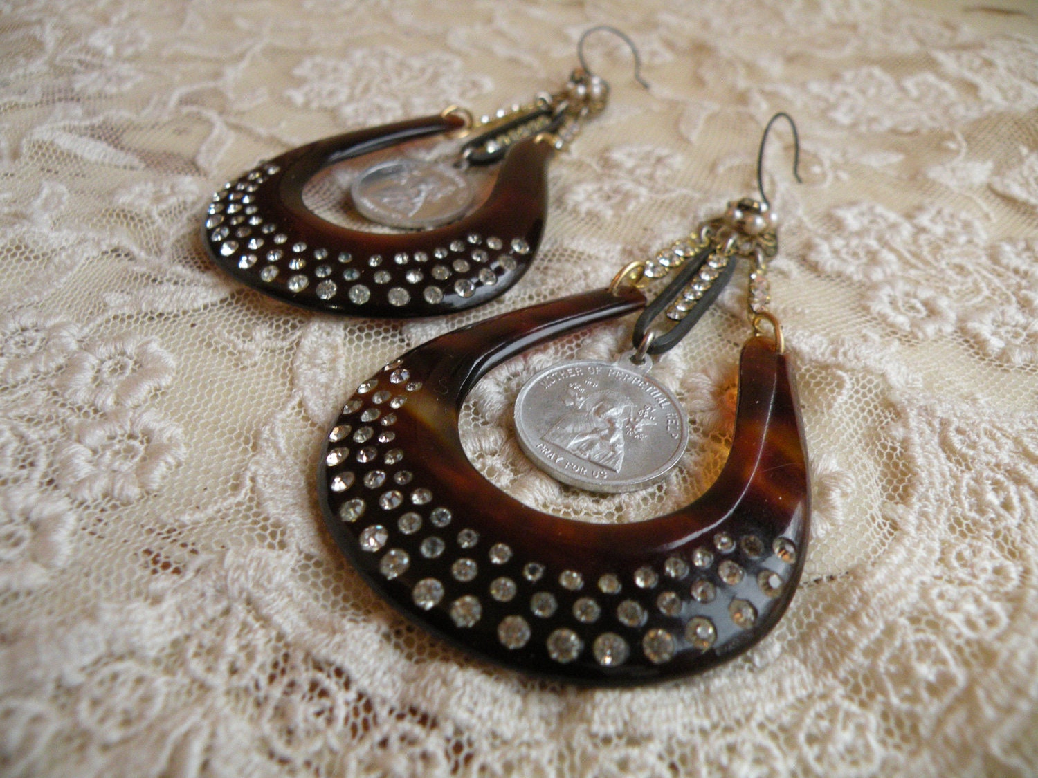 UNEEDTHESE vintage assemblage earrings simply shabby flea chic unique repurposed haircombs