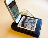 Billy Joel iPhone Dock